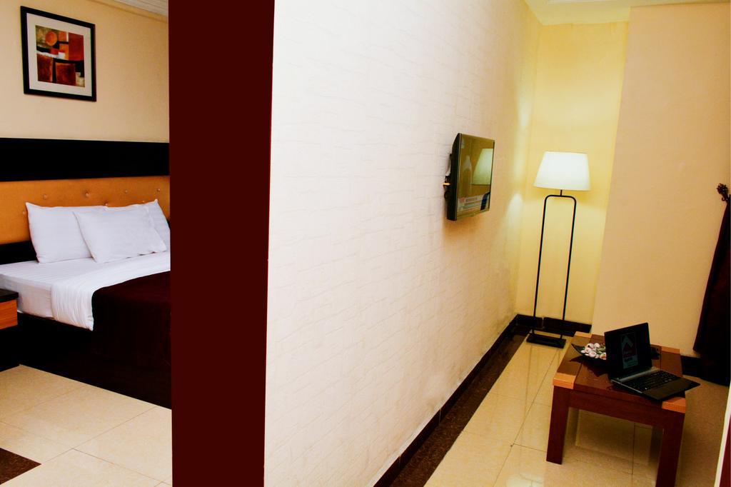 Sweet Spirit Hotel And Suites Danag - ポートハーコート エクステリア 写真